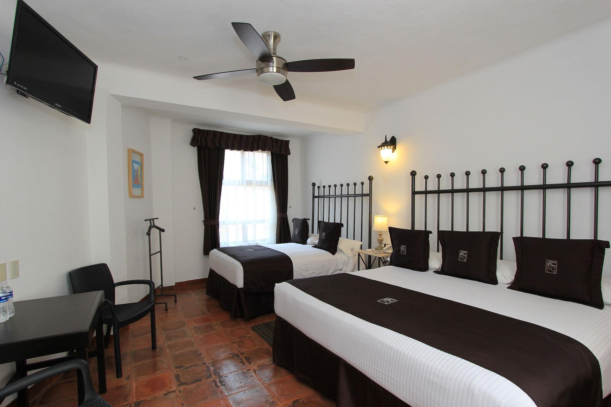 Hotel Real De Leyendas