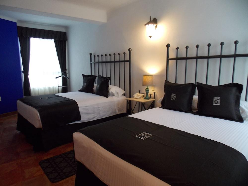 Hotel Real De Leyendas